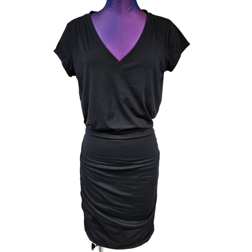 Athleta Topanga Black V-Neck Tee-Shirt Dress Size‎ Medium Women's U31